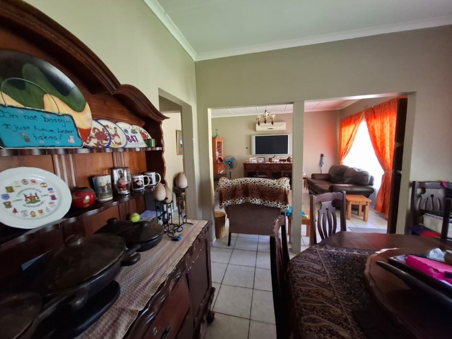 3 Bedroom Property for Sale in Geelhoutpark North West